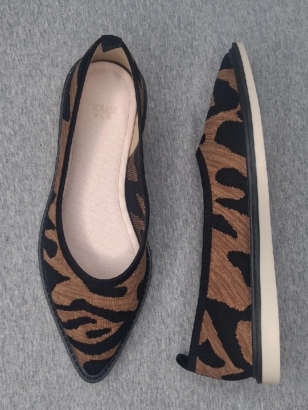 Louise et Cie Leopard Print Flat Shoes Pointed Toe Slip On Business Casual 8.5
